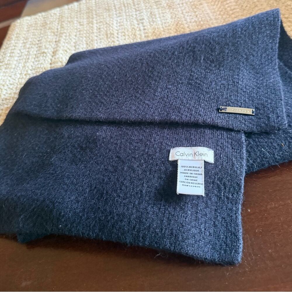 Calvin Klein blue scarf